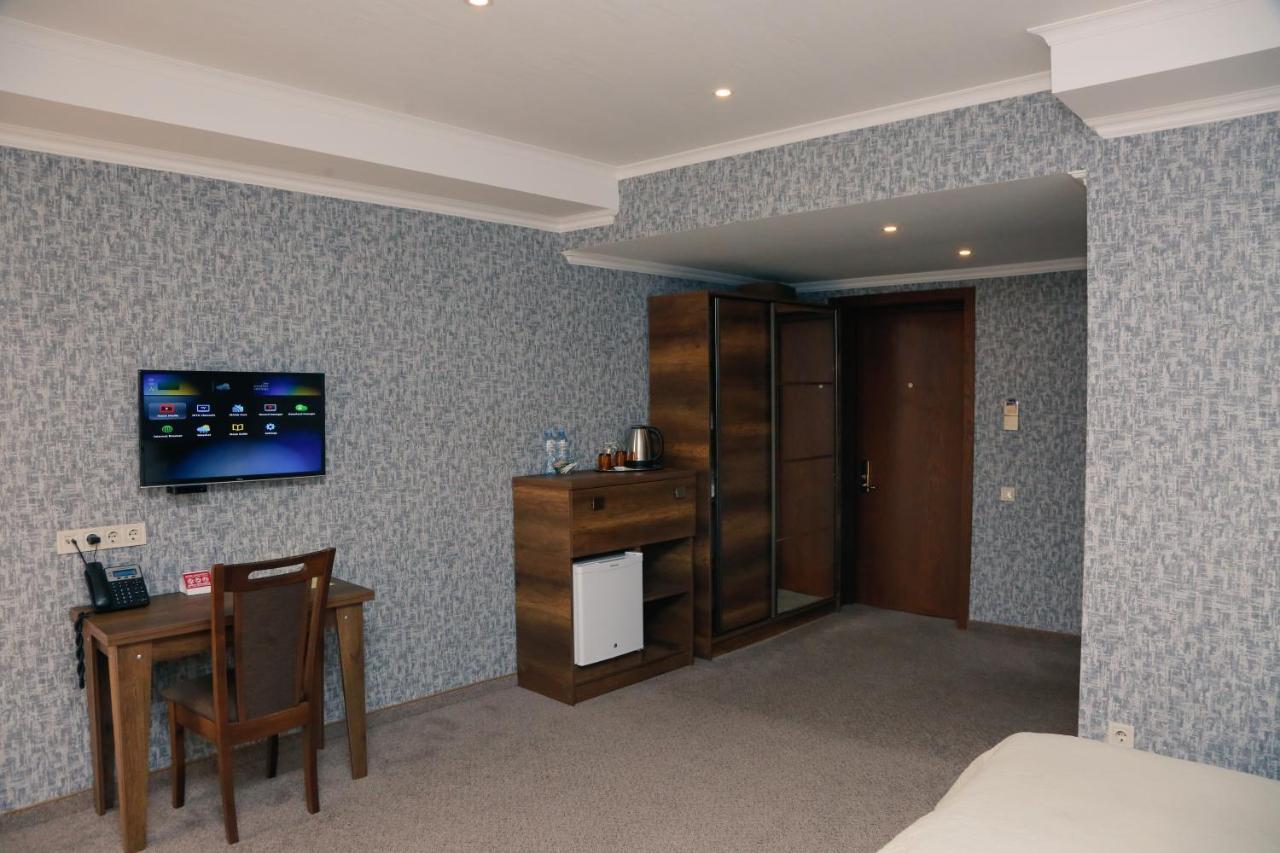Hotel King David The Builder Κουτάισι Εξωτερικό φωτογραφία